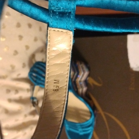 Enzo Angiolini women's vibrant blue wedge sz 8 1/2 New - Picture 6 of 17